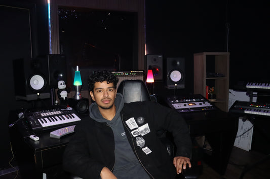 Real studio photo for Platform M