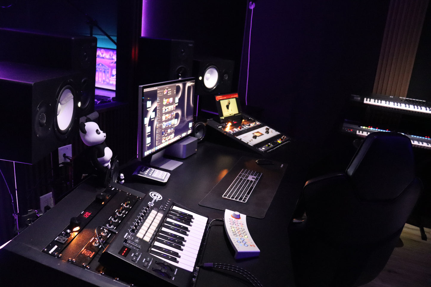 Studio Sessions Monthly Bundles !